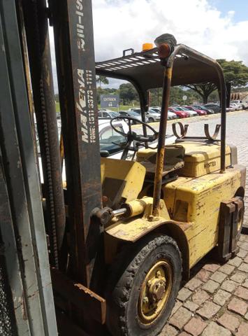 Empilhadeira hyster 90j capacidade 4,5 ton - Foto 3