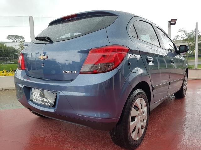 Onix LT 1.4 2015 Completo, 77 Mil, veiculo bem conservado - Foto 6