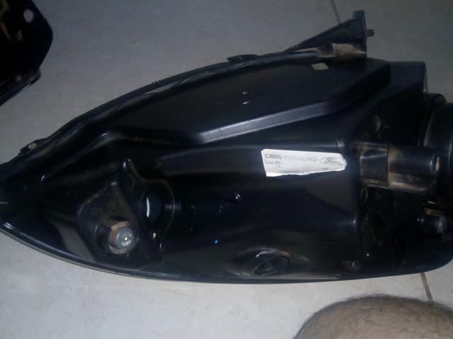 Farol e lanterna esquerda do Ford KA - Foto 3