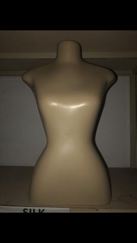 Vendo manequim busto