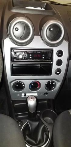 Ford Fiesta - Foto 5