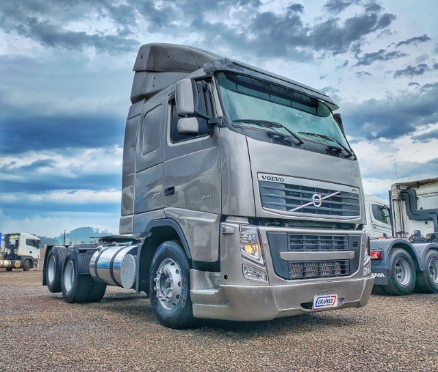 VOLVO FH 440 6X2 ANO 2011