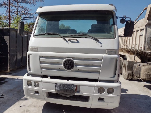 CAMINHÃO VOLKSWAGEN 15-190 ANO 2003