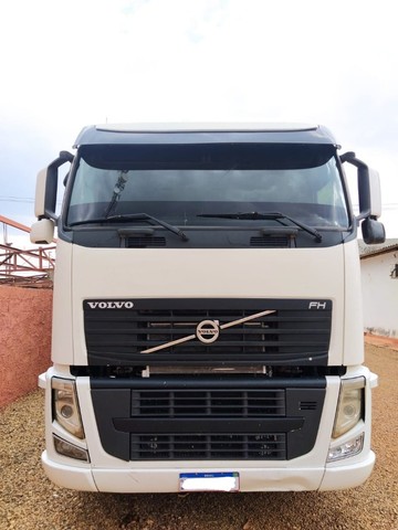 CAMINHÃO VOLVO FH 460 6X4