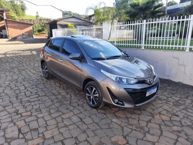 TOYOTA YARIS XLS 1.5 CVT BAIXA KM