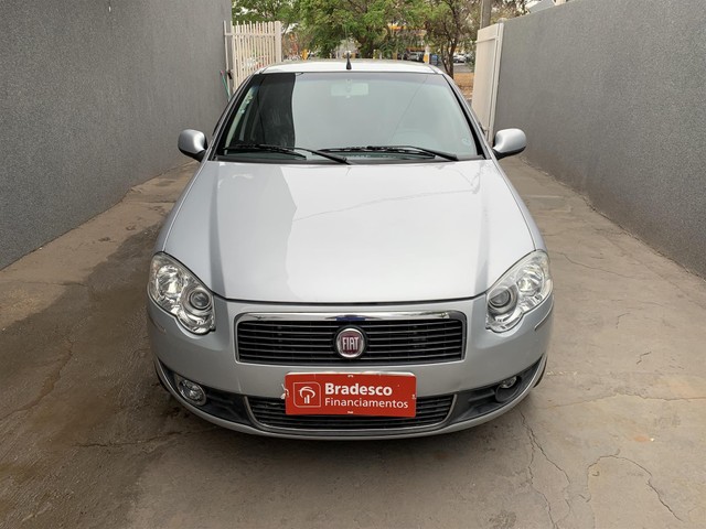 FIAT SIENA SIENA ESSENCE 1.6 FLEX 16V 4P FLEX MANUAL