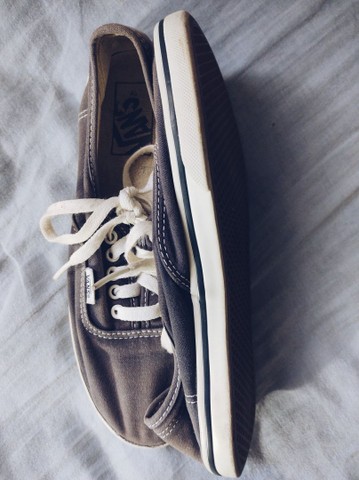 Tênis vans original Tam 36 estonado. Pouco uso sola intacta - Roupas e  calçados - Vila Isabel, Rio de Janeiro 1014842948 | OLX