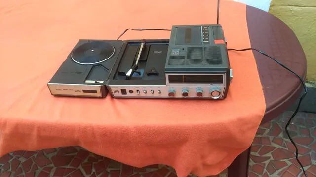 Vitrola vitrolinha, portátil, tipo maleta, raridade, perfeito estado.