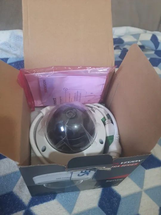 Câmera IP Hikvision Ultra Series AcuSense Câmeras e Filmadoras Vila