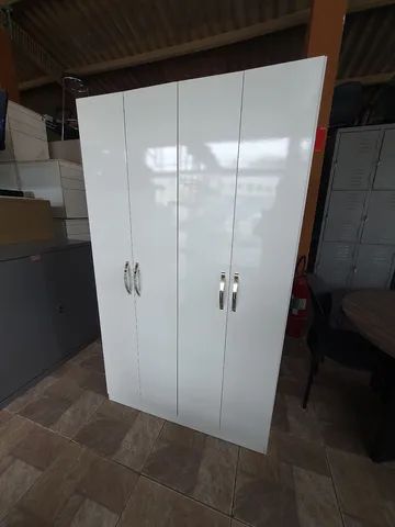 Armário 4 portas - Novo