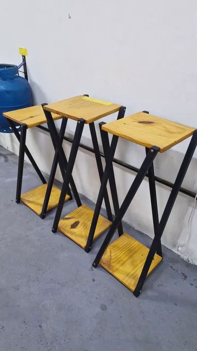 Prateleiras / suporte / mesinha / aparador  - Foto 4