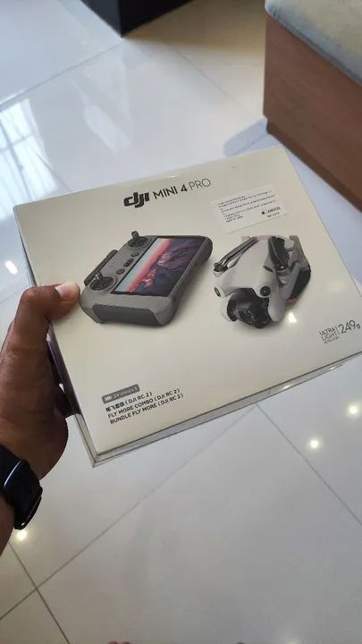 DJI Mini 4 Pro Combo Fly More lacrado  - Foto 3