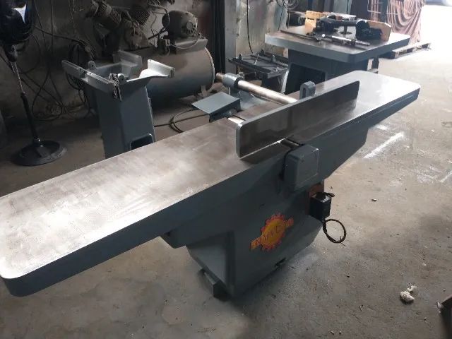 Plaina invicta 42×220 motor trifasica - Foto 3