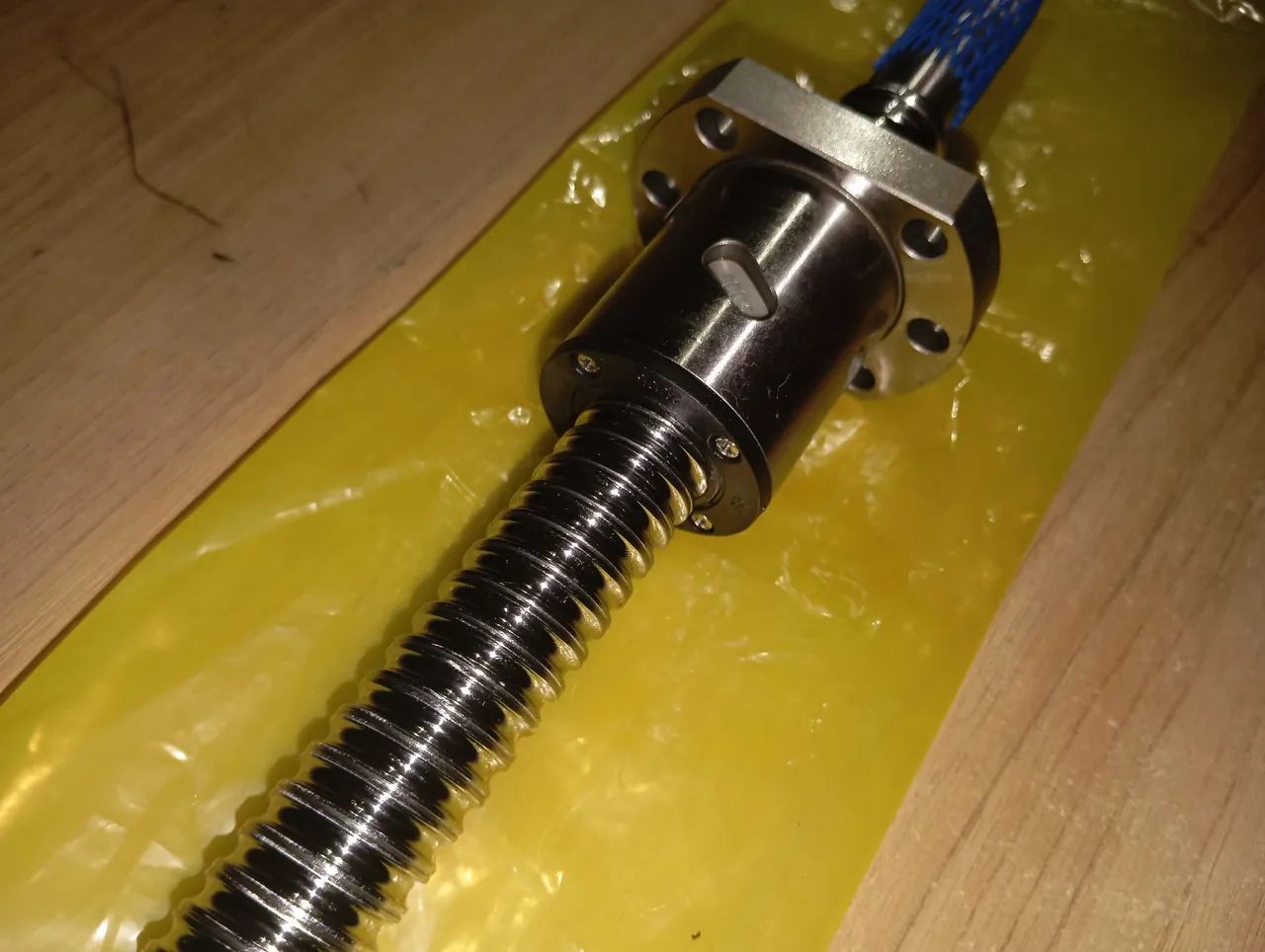 Fuso de esferas Ballscrew SFU2005 C5 - Foto 3