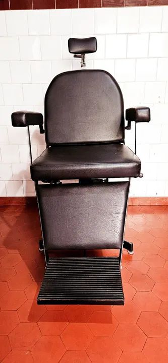 Poltrona PPD 93 - Pendular para exames