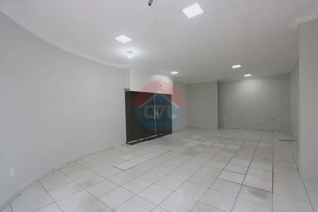 Imóvel comercial localizado no Bairro Centro, medindo aproximadamente 45m² em ótima locali - Foto 5