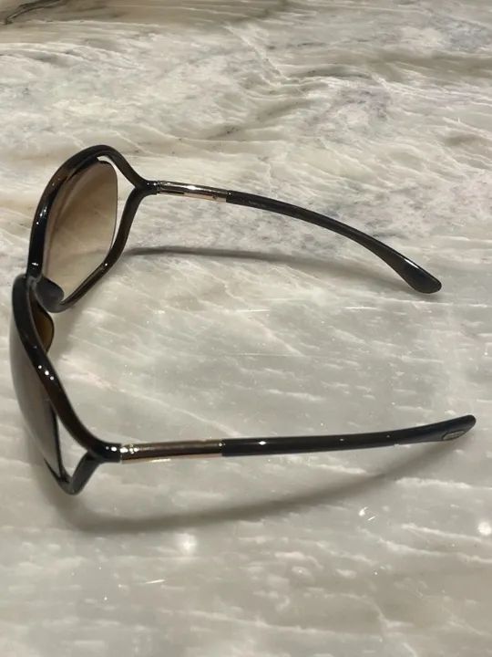 Óculos Tom Ford - Preto / Marrom- Feminino - Foto 4