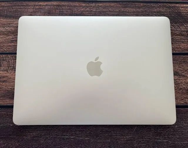 Apple MacBook Air M1 8GB de memória 256SSD - Touch ID - Com garantia 06 meses em até 12x