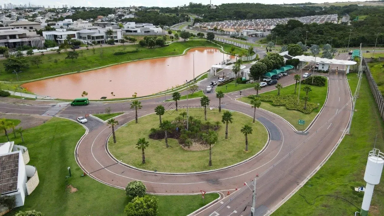Lote à venda em Cuiabá - Condomínio Residencial Florais dos Lagos