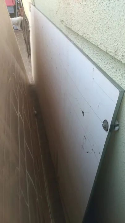 Poeta de blindex - Foto 2