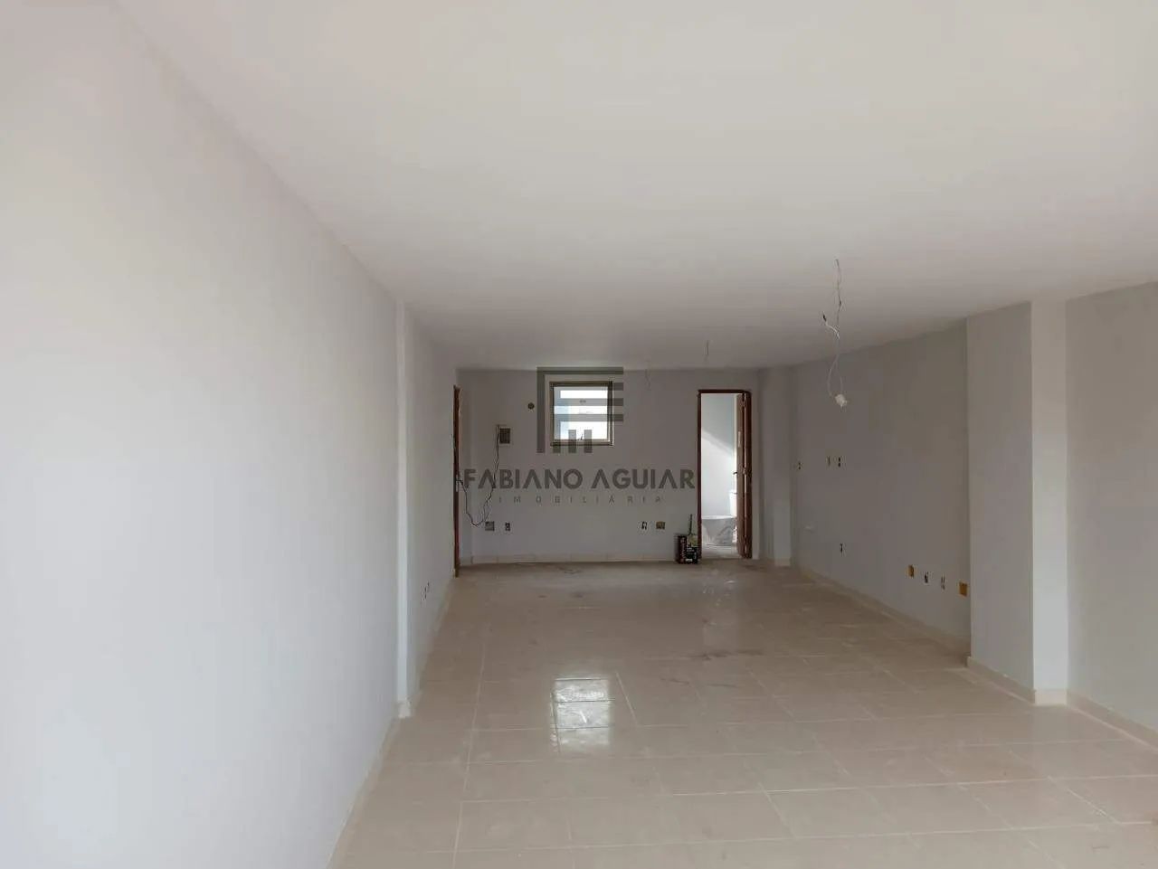 Ampla sala comercial no centro de Araruama - R$ 210.000,00 - Foto 5