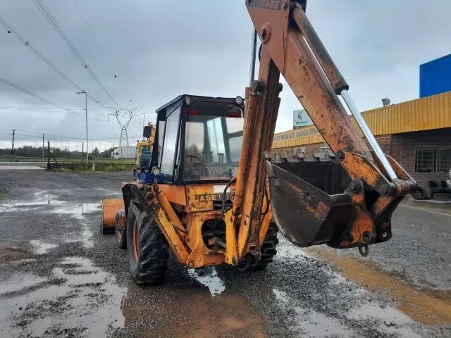 Retroescavadeira Case 580H 1979 4x2 - Foto 4