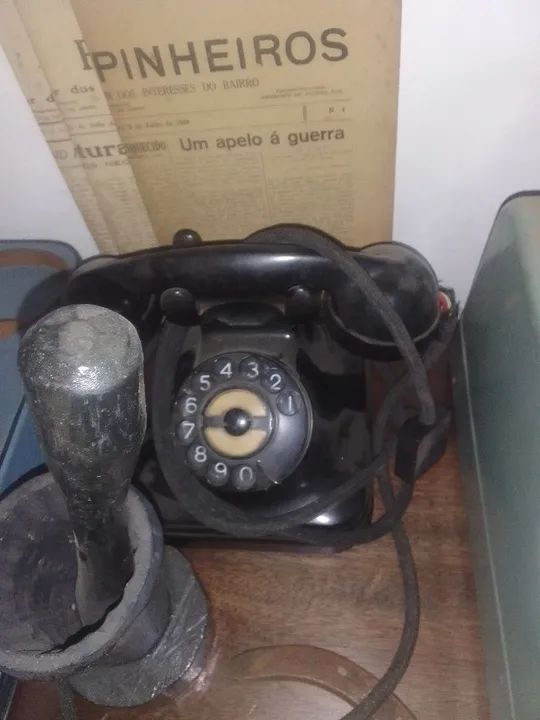 Família vende um lote de antiguidades década de 30 a 60  - Foto 5