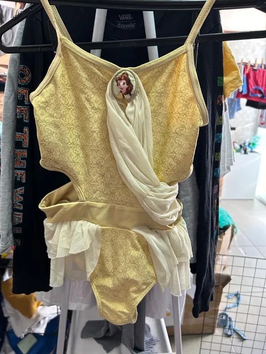 kit maio infantil dourado ariel 6 + pelucias (disney)