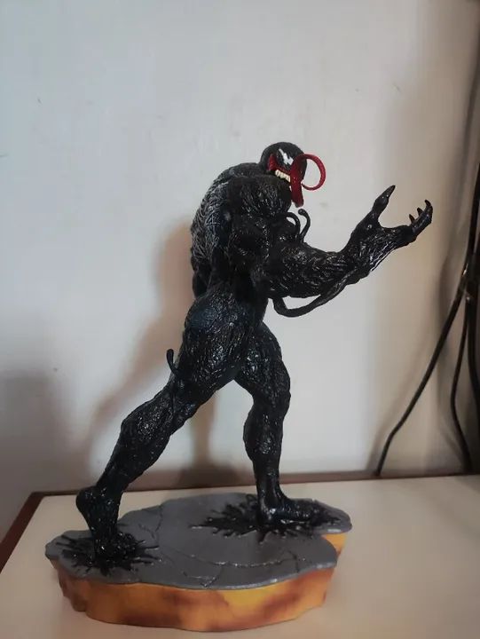 Estátua venom 30cm marvel - Foto 3