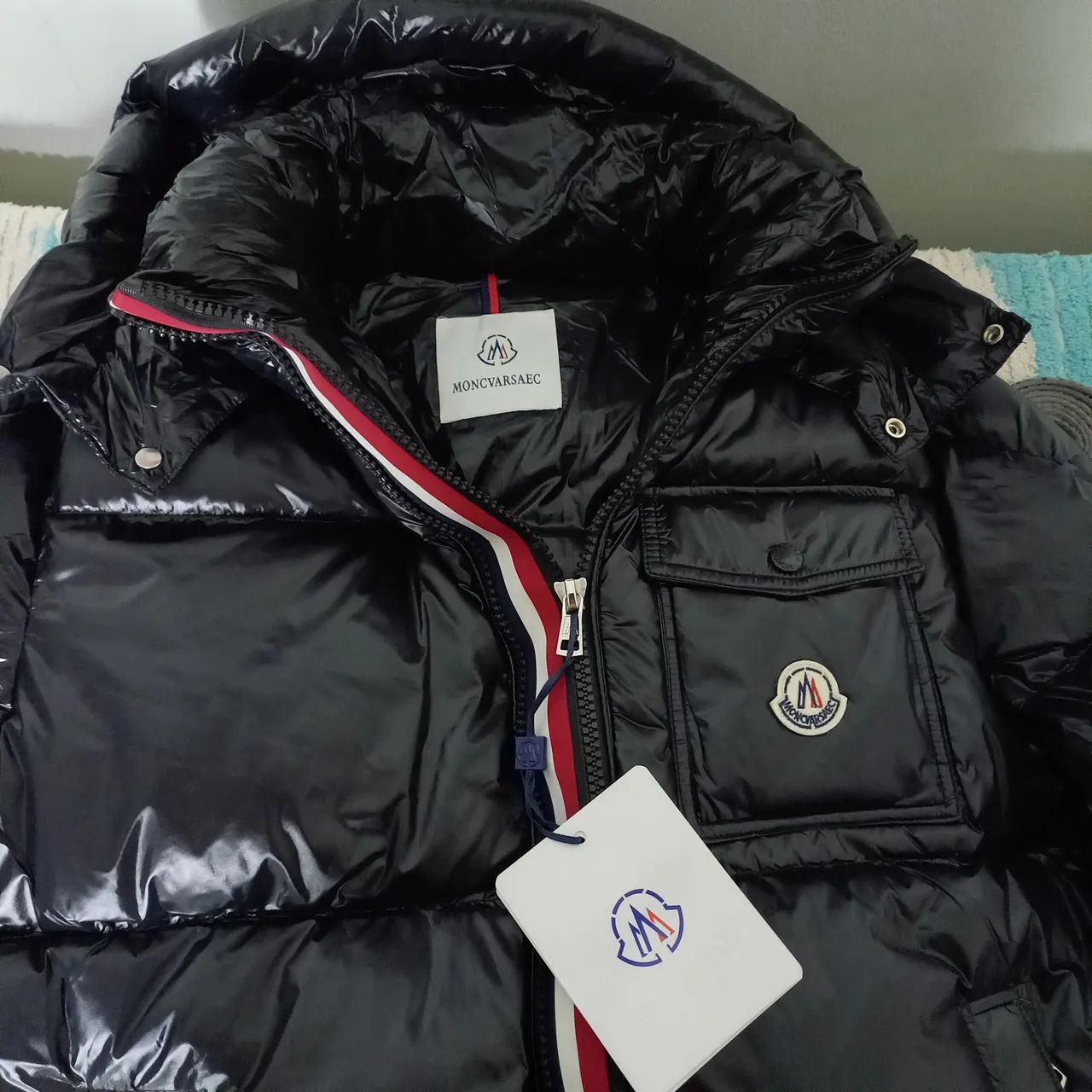JAQUETA MONCLER MONCVARSAEC 2024 - Foto 5