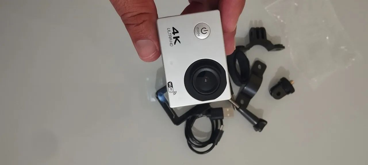 Câmera de Ação 4K Ultra HD Wi-Fi