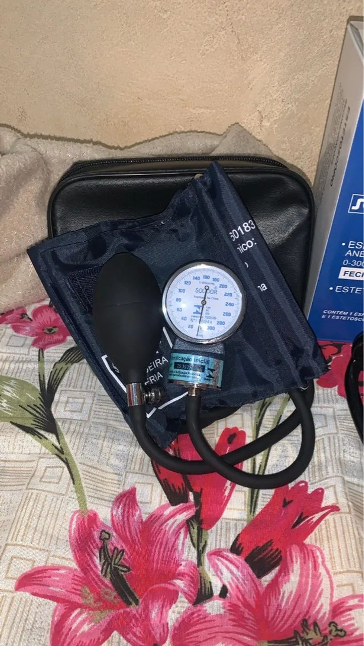 Aparelho de pressão e estetoscópio - Foto 3