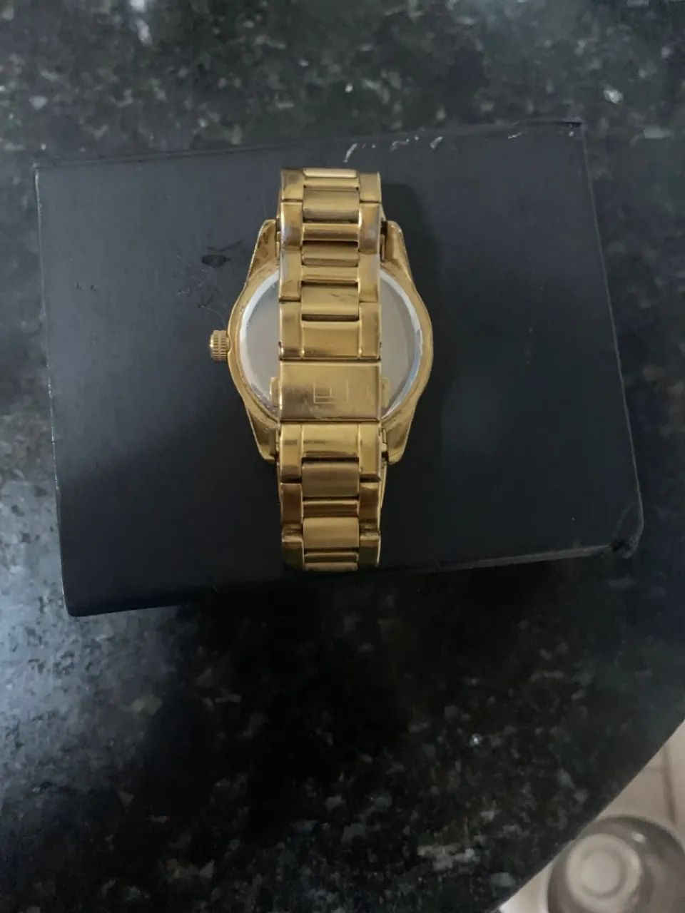 Relógio Tommy Hilfiger Dourado - Foto 2