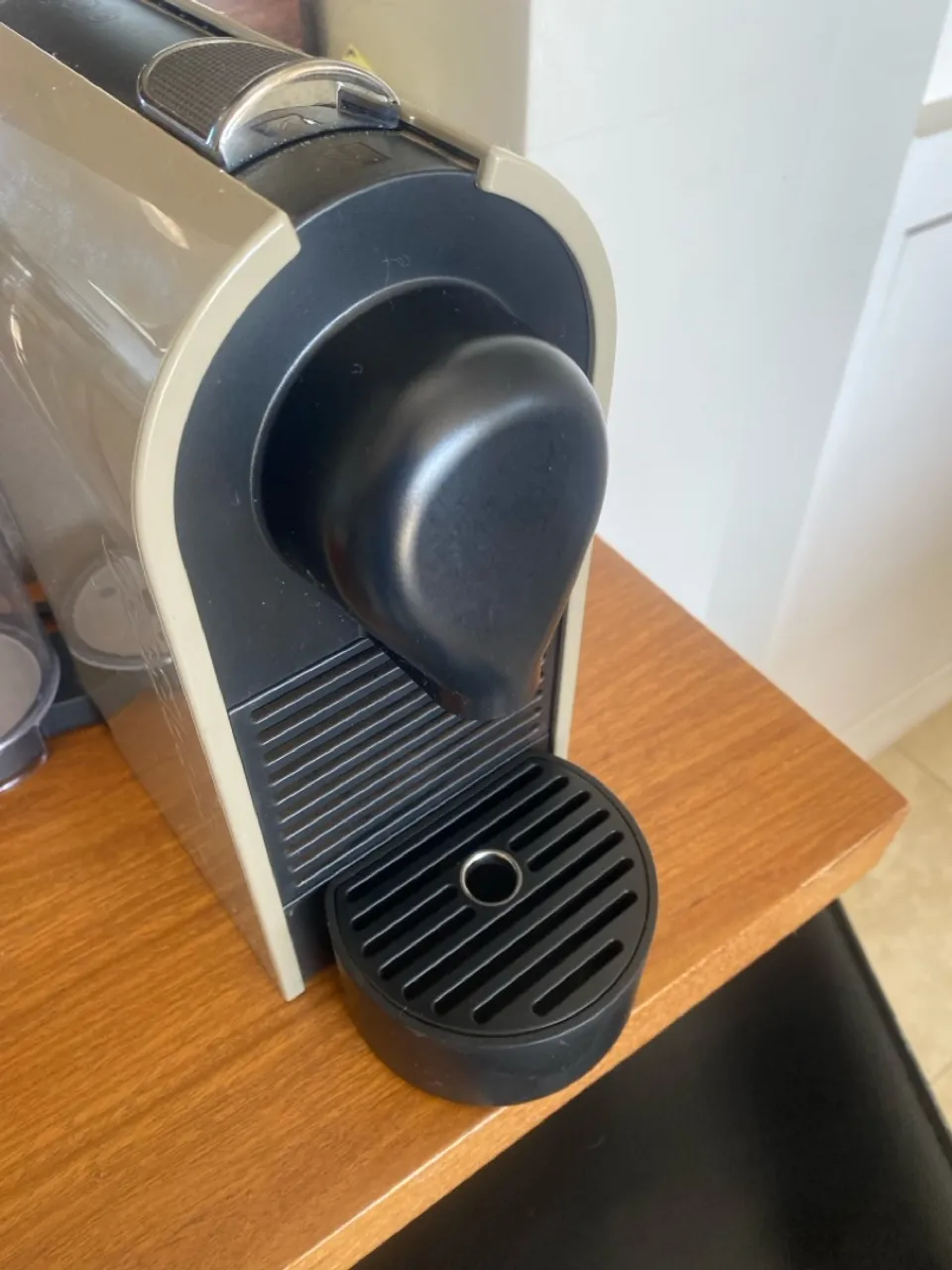 Nespresso Essenza Mini - Cafeteira