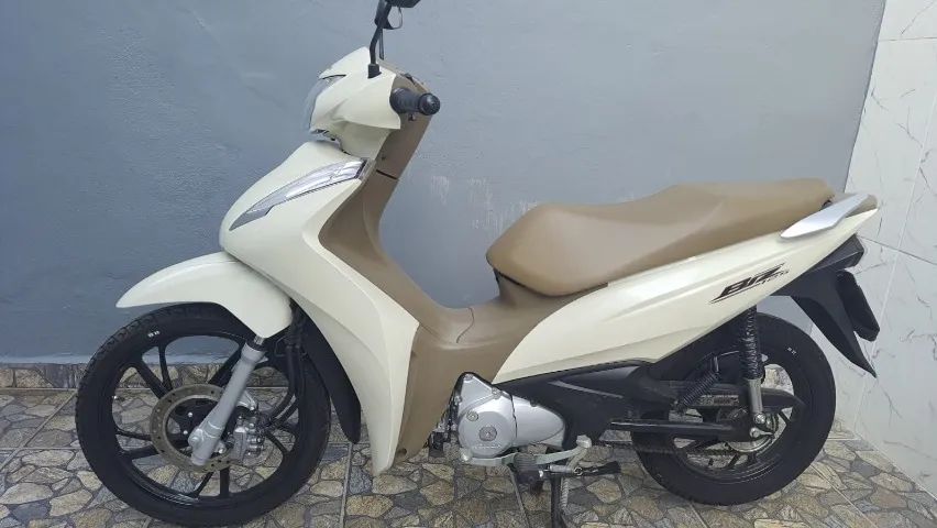 Biz 125 2023 Flex 590km Única Dona R$16.900,00 Novíssima Nota Fiscal Manual Chave Reserva