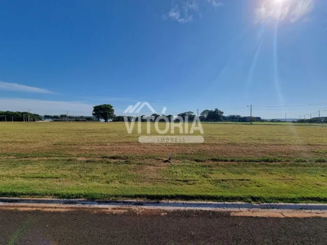  Terreno Exclusivo no Condomínio Rio Tietê 