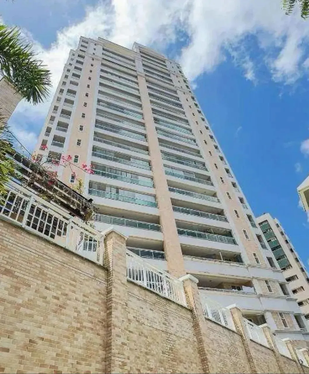 Imóvel para venda possui 98 metros quadrados com 3 quartos em Dionisio Torres - Fortaleza