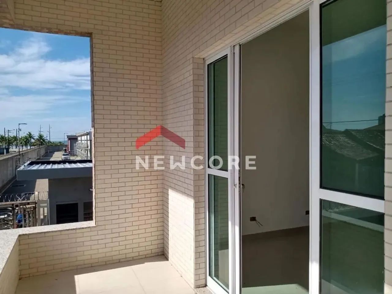 Casa de condomínio em Rua Leonide Maria de Lima - Mirim - Praia Grande/SP