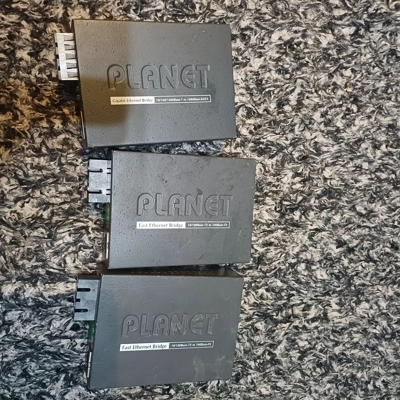 Converso de mídia Gigabit 