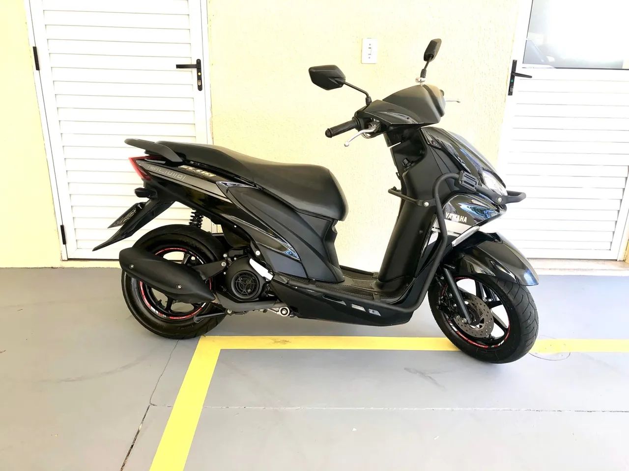Yamaha fluo 125