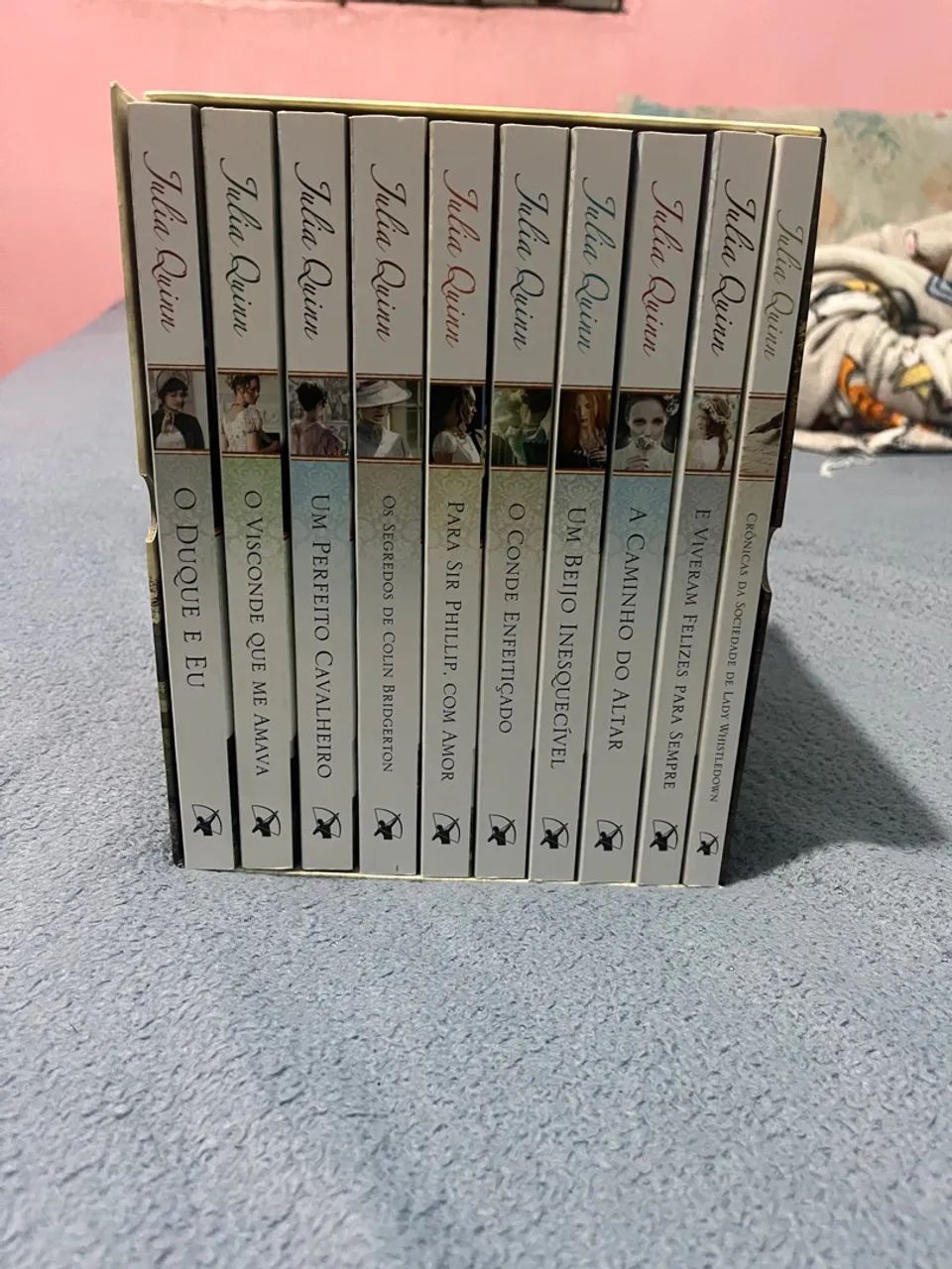 Livro Os Bridgertons - Julia Quinn - Foto 2