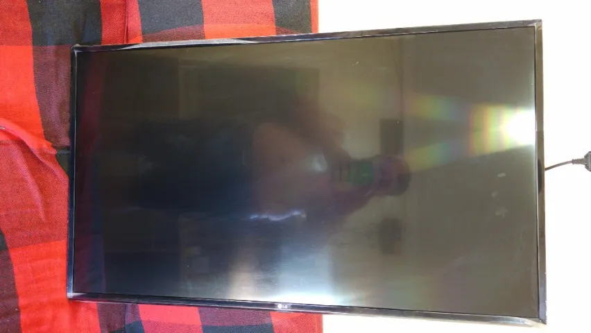TV LG 43" Leia
