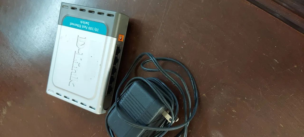 Switch D-Link 10/100 Fast Ethernet