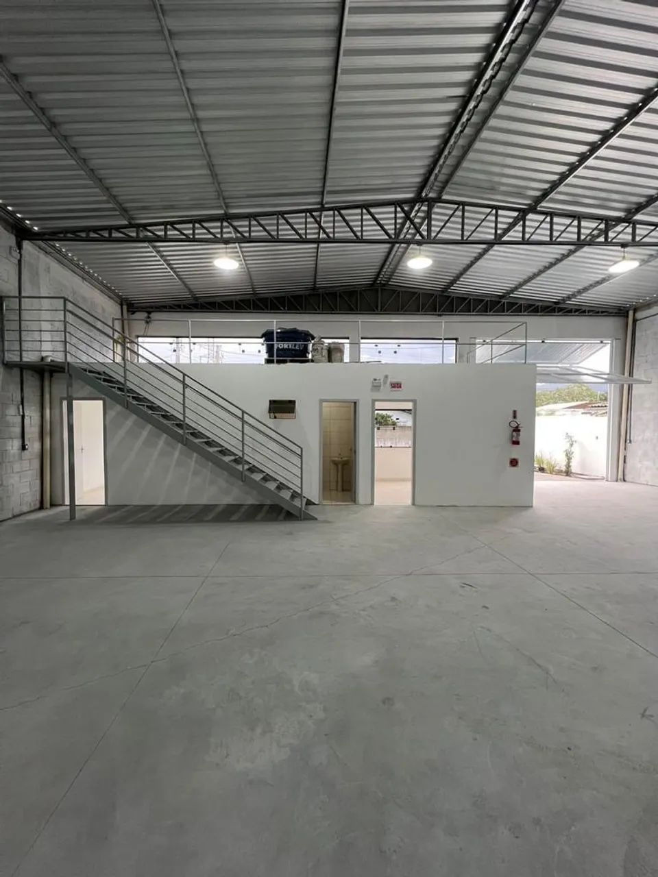 Galpão próximo  ao fórum de Palhoça  - Foto 4