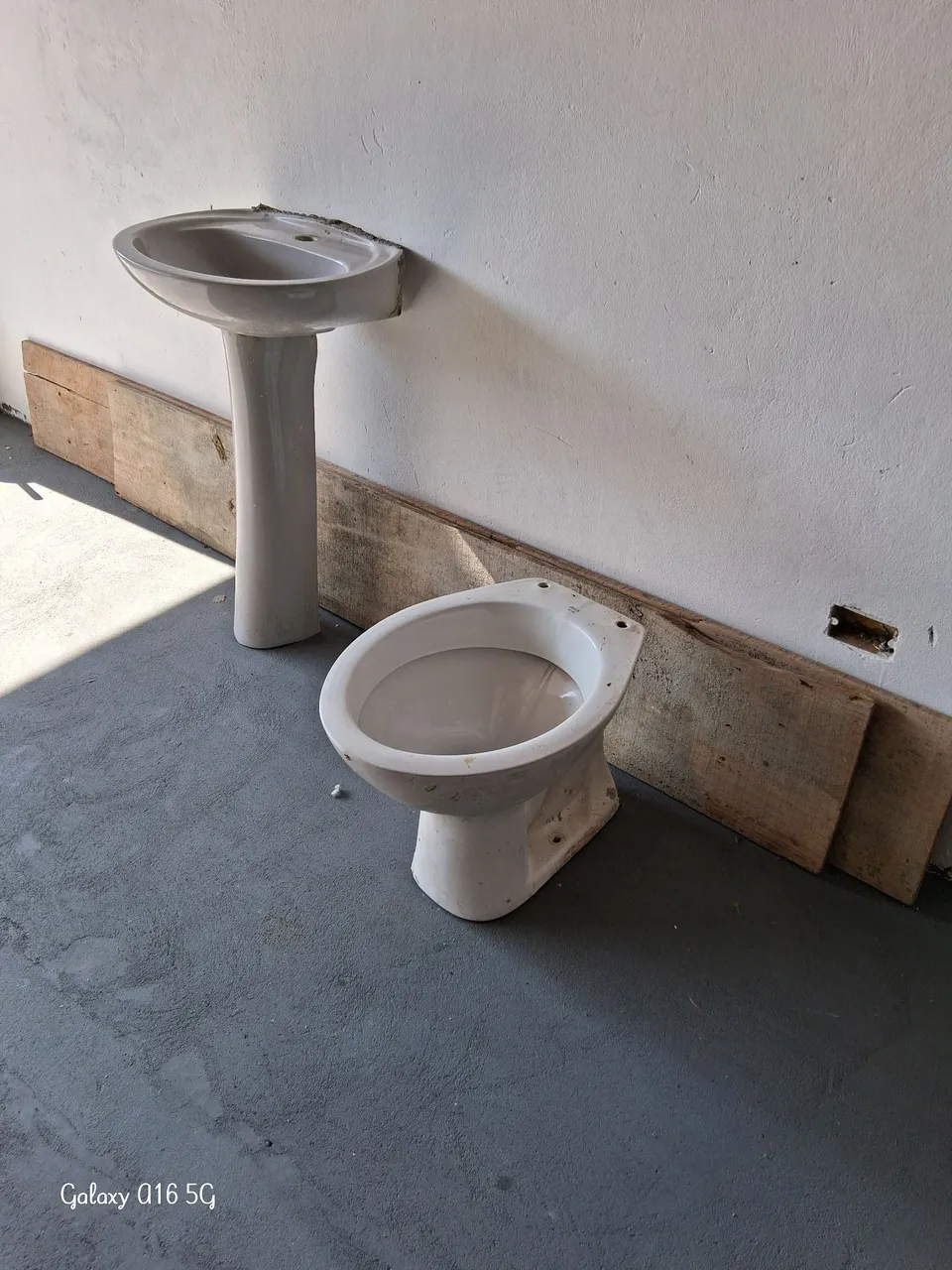 Vaso Sanitário e Lavatório