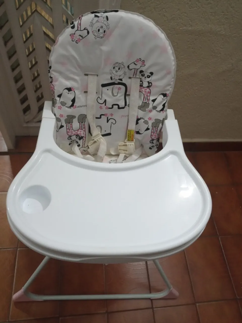 Cadeira de alimentação para bebê