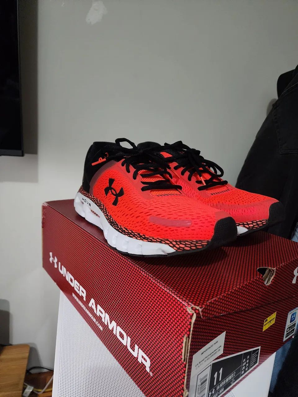 Tênis Under Armour HOVR Infinite 2 - Vermelho - Foto 3