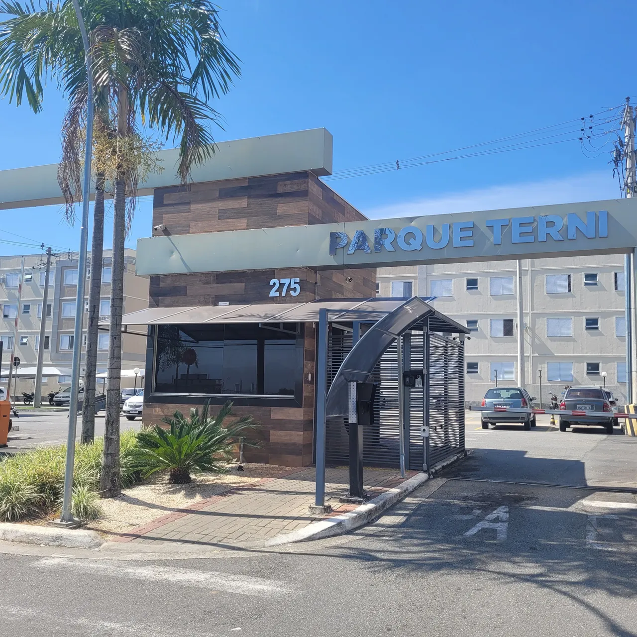 Apto 2 dormitorios garagem coberta Bonfim Taubaté