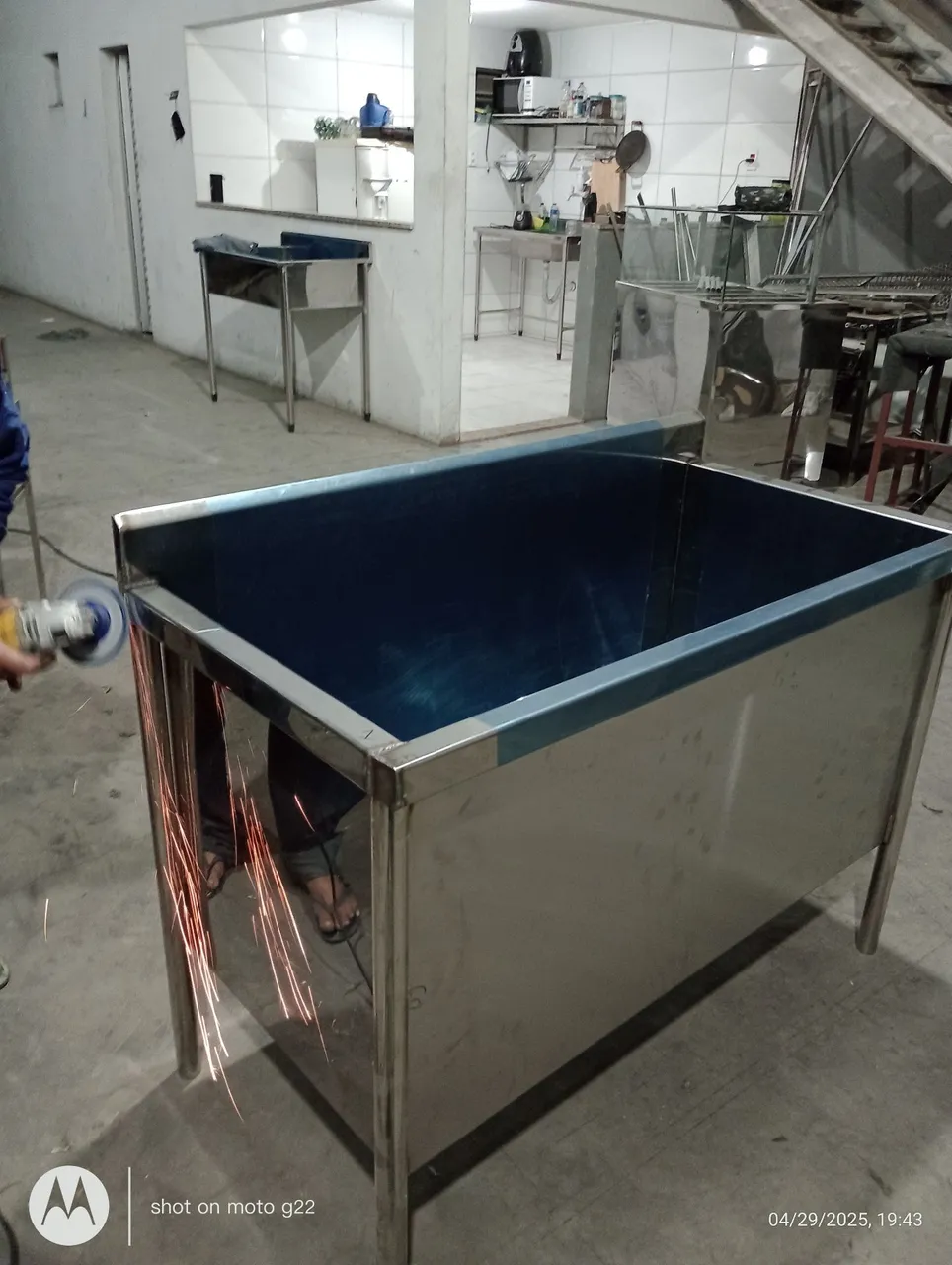 Tanque em aço inox NOVO