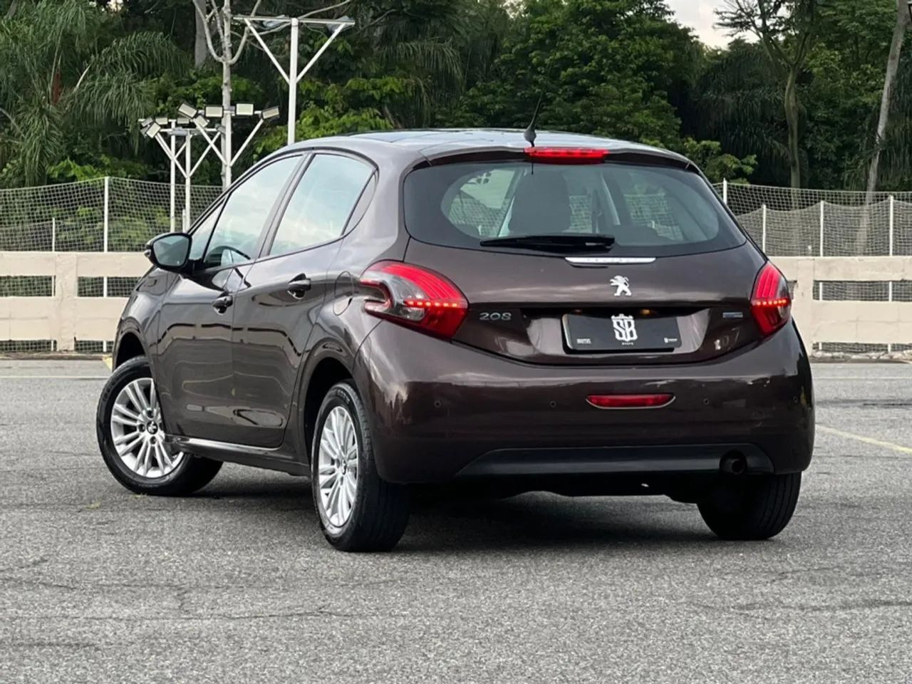 Peugeot 208 Allure 1.2 Flex 12V 5P Mec. 2018 - Foto 4